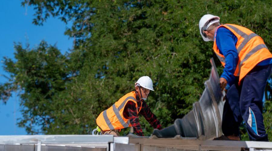 Professional residential roofers in Ludlow, MO